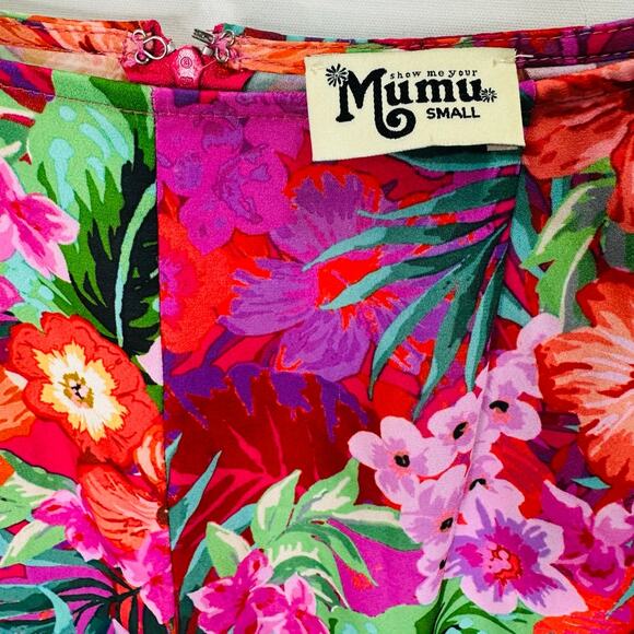 Show Me Your Mumu Sawyer Shorts Pink Floral Aloha Print size Small - Picture 6 of 6